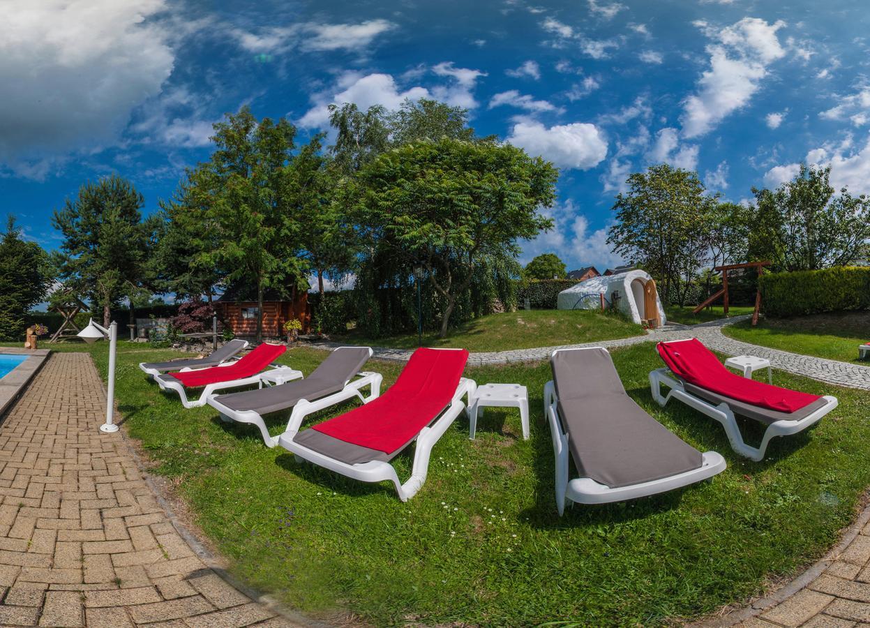 Hotel Alpenhof Markneukirchen Exterior foto
